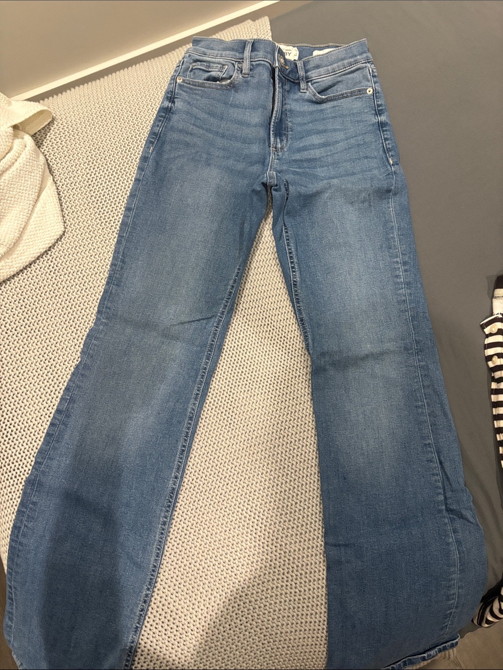 Dynamite Mid-Blue Wide Leg Jeans